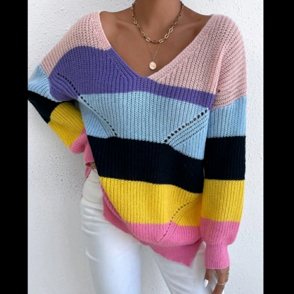 V-neck Colorblock Sweater Blouse - Picture 1 of 7